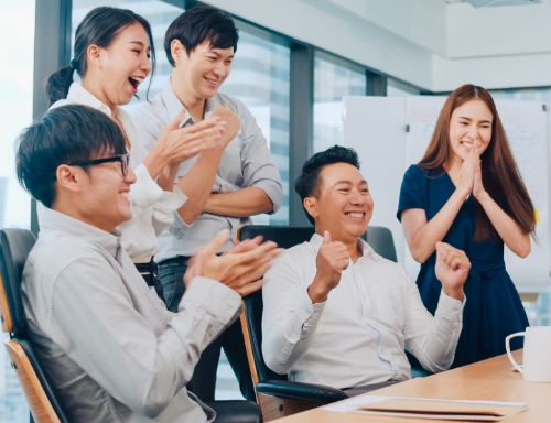 在米兰·(milan)学习、成长茁壮