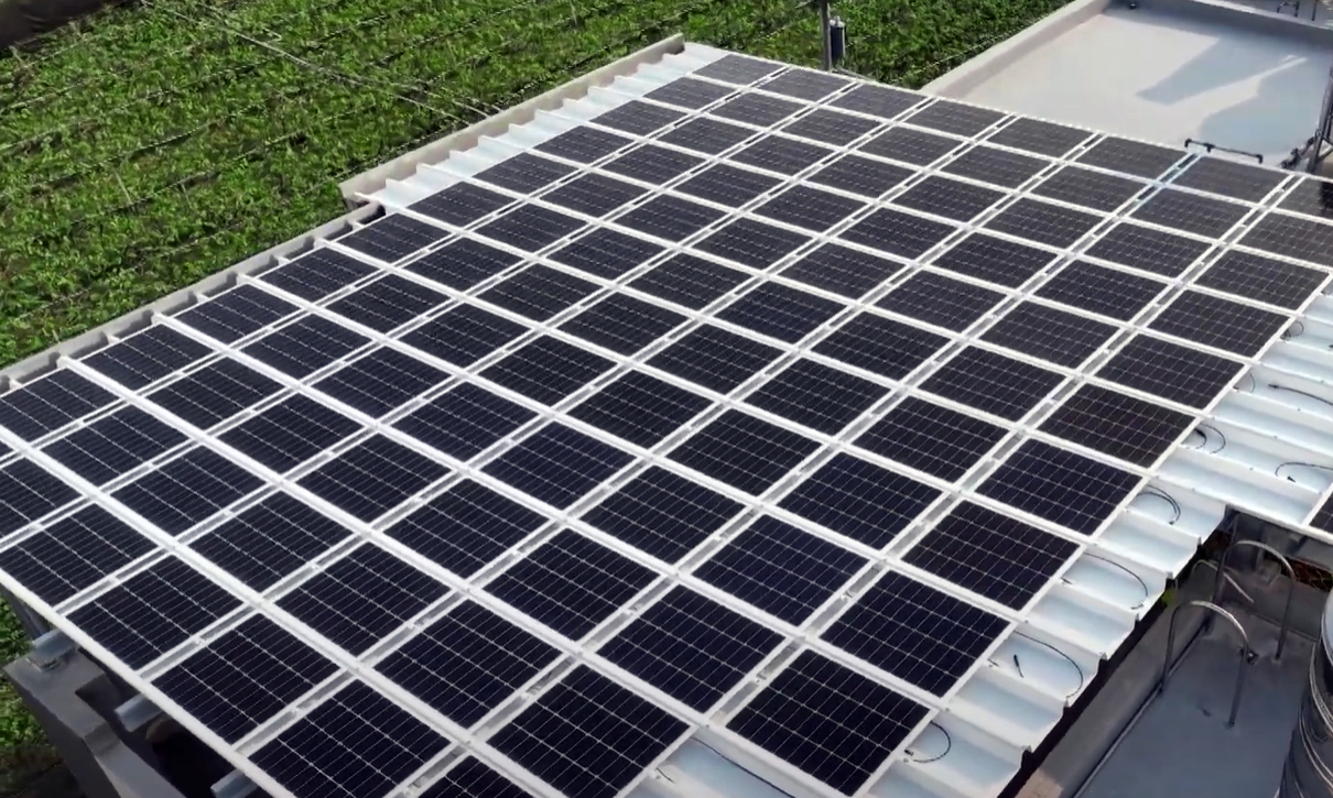 米兰·(milan)SunSteel光电浪板升级双玻结构，以提升机械负载强度及气候耐候度，可广泛运用于多元场域