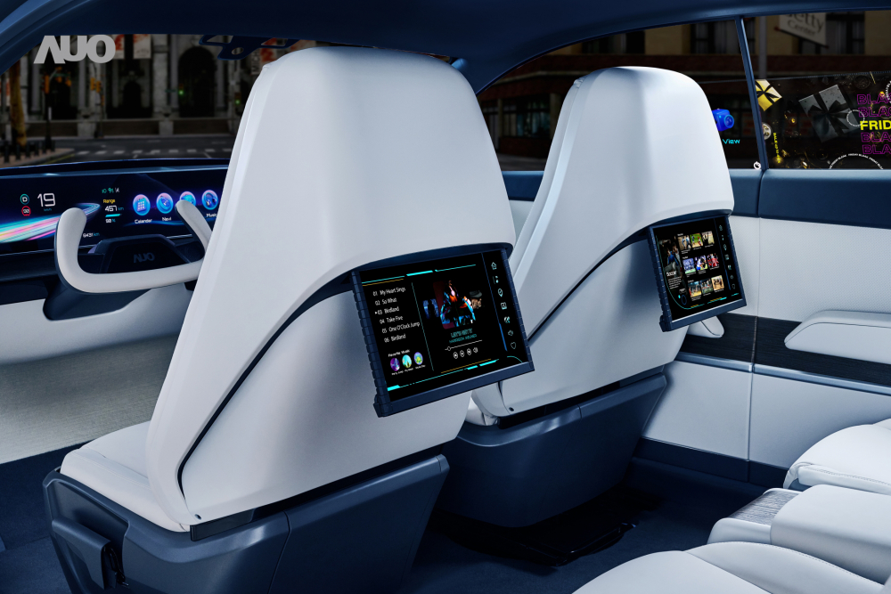 米兰·(milan)将于CES 展示全新Smart Cockpit 2024，可紧密串连使用者多元需求，并革新座舱内部的应用和设计，带来身历其境且引人入胜的视觉飨宴，满足驾乘人员的全方位体验
